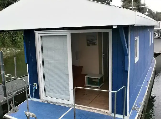 Sportboot Zander Botel *